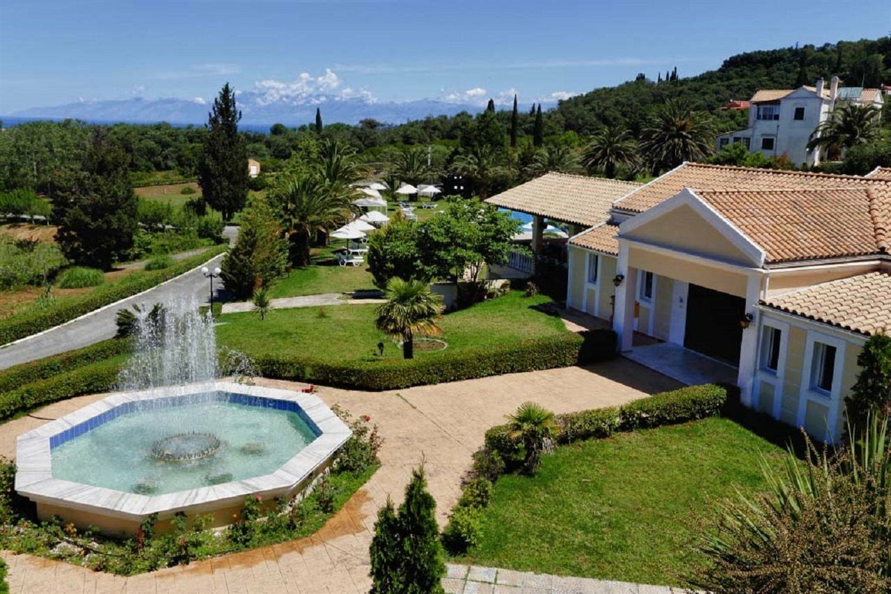 Rebecca'S Village Karousádes Exterior foto